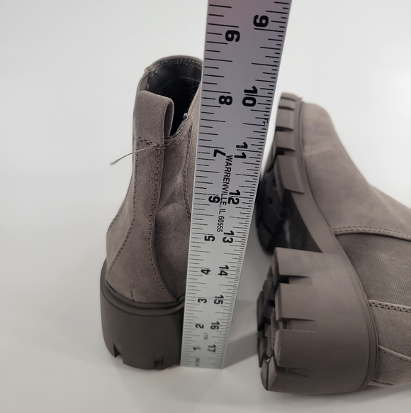 Guess Kaniela Suede Gray Ankle Boots Size 6 New - Picture 6 of 7